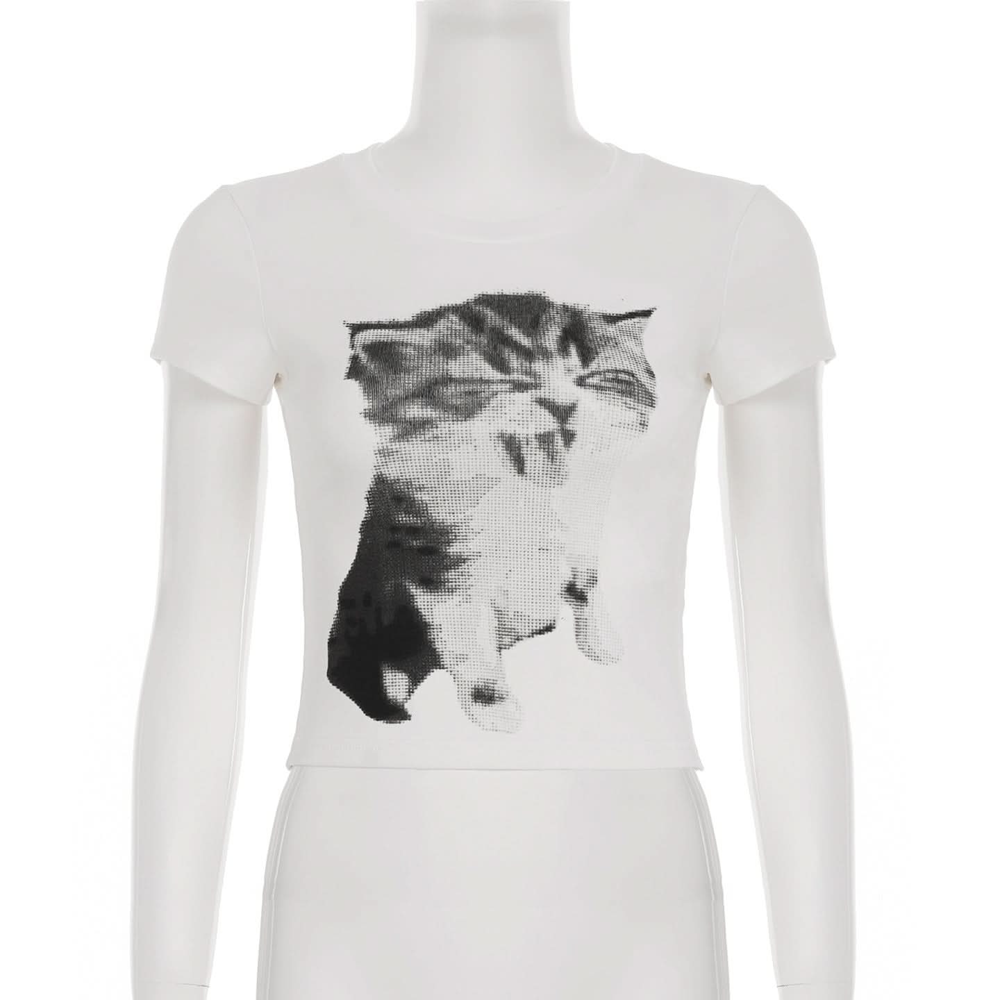 Purr-fectly Cozy: Adorable Kitten Graphic Tee – Soft Cotton Blend for Effortless Fall Style