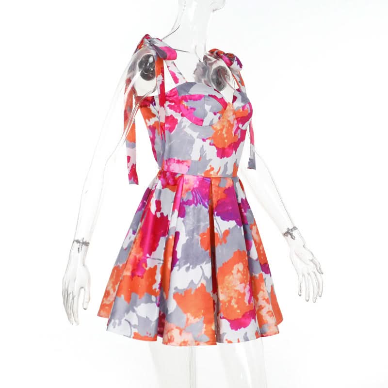 Vibrant Bloom Halter Mini Dress - Sweetheart Neckline, Pleated Skater Skirt - Perfect for Fall Getaways