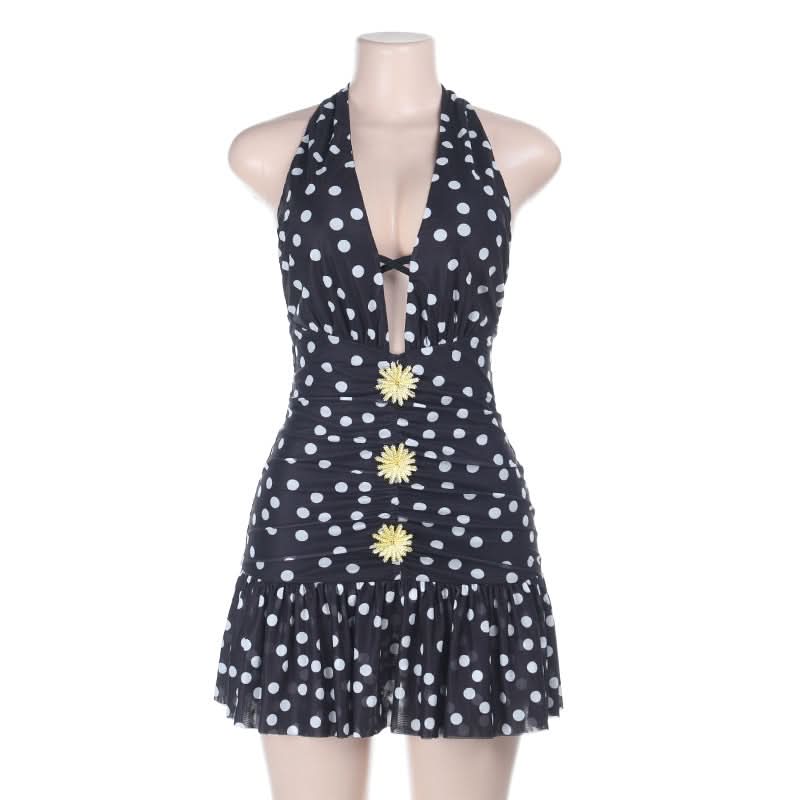 Retro Chic Polka Dot Halter Mini Dress: Flirty Ruched Style with Daisy Accents