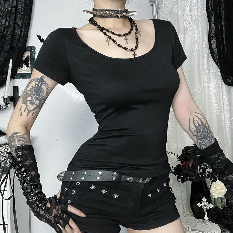 Edgy Y2K Goth O-Ring Chain Cut Out Top - Perfect for Halloween, Fall Parties & Club Nights