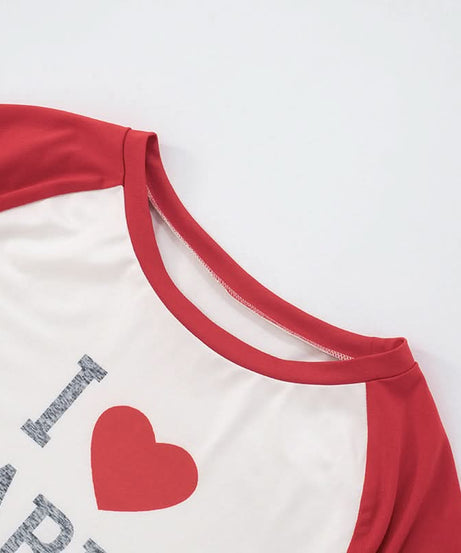 Fall Wanderlust: I ❤️ PARIS Chic Raglan Tee for Women - Cozy Comfort & European Style