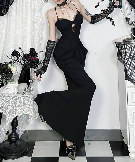 The Enchantress Black Lace Keyhole Maxi Dress - Your Go-To for Fall & Holiday Glamour
