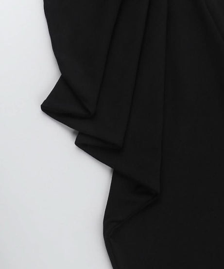 The Enchantress Black Lace Keyhole Maxi Dress - Your Go-To for Fall & Holiday Glamour