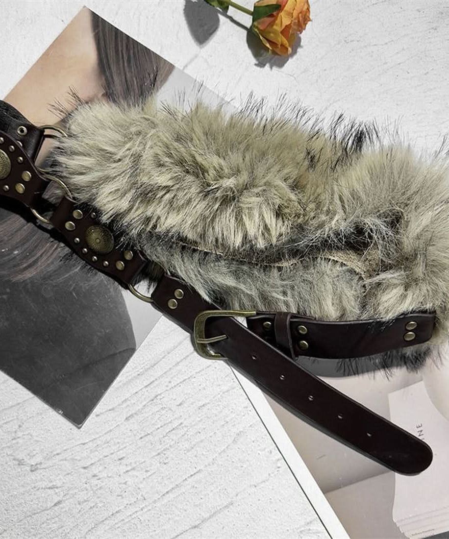 Edgy Faux Fur & Studded Buckle Statement Belt – Fall's Must-Have Accessory