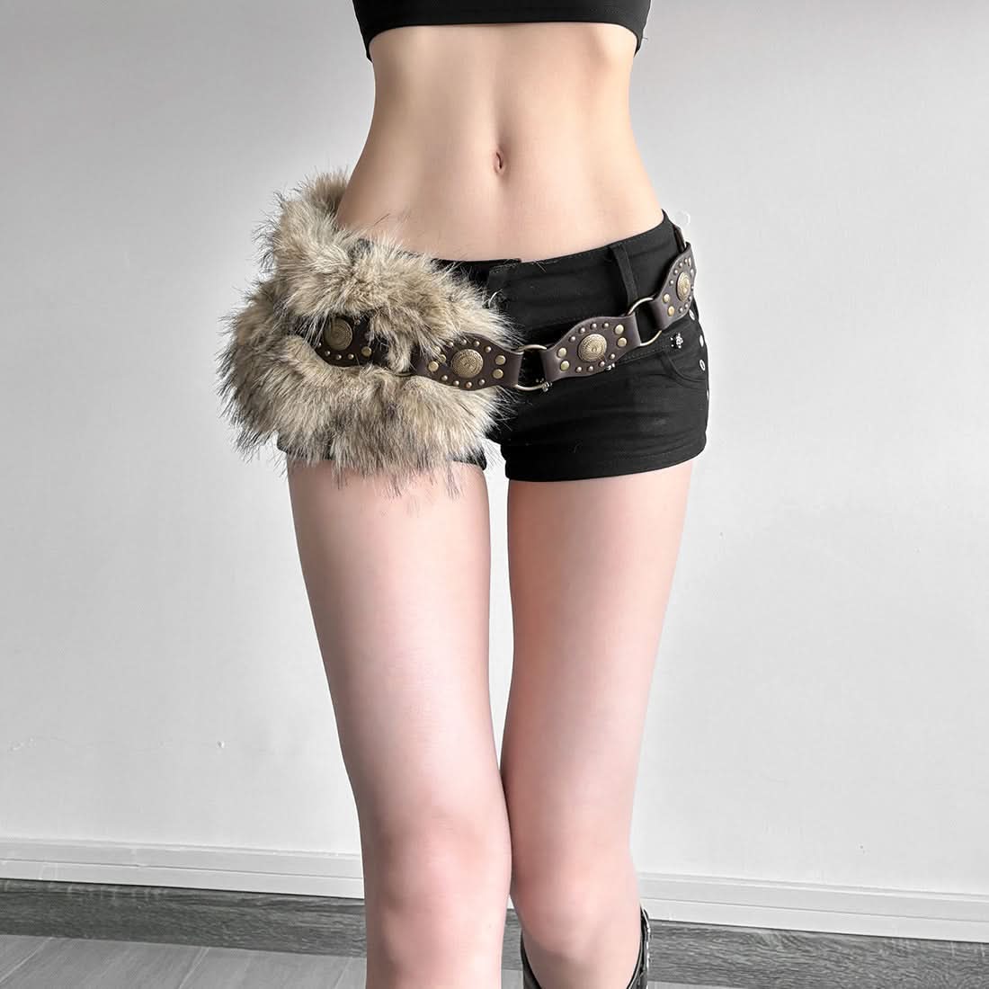 Edgy Faux Fur & Studded Buckle Statement Belt – Fall's Must-Have Accessory