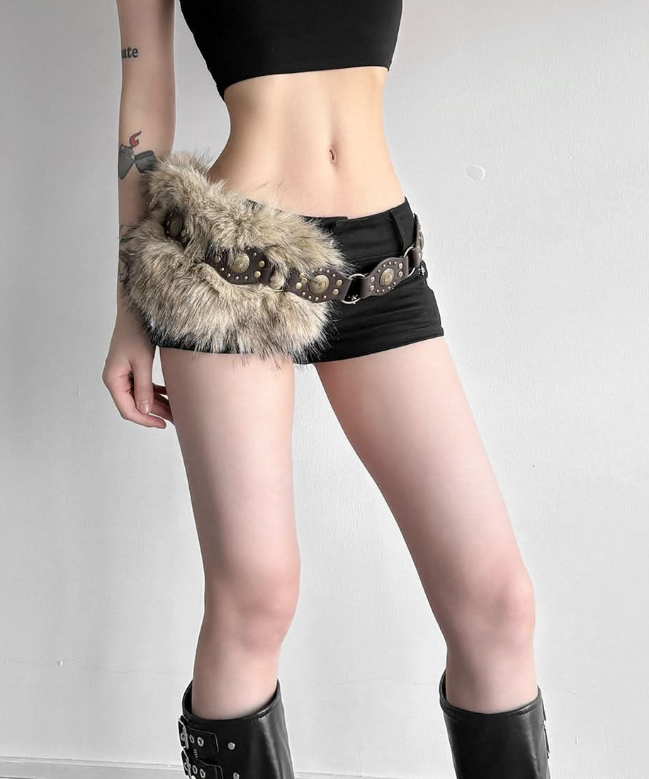 Edgy Faux Fur & Studded Buckle Statement Belt – Fall's Must-Have Accessory