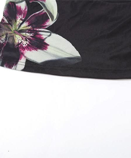 Tropical Bloom Halter Tankini Top - Chic V-Neck for Your Fall Getaway