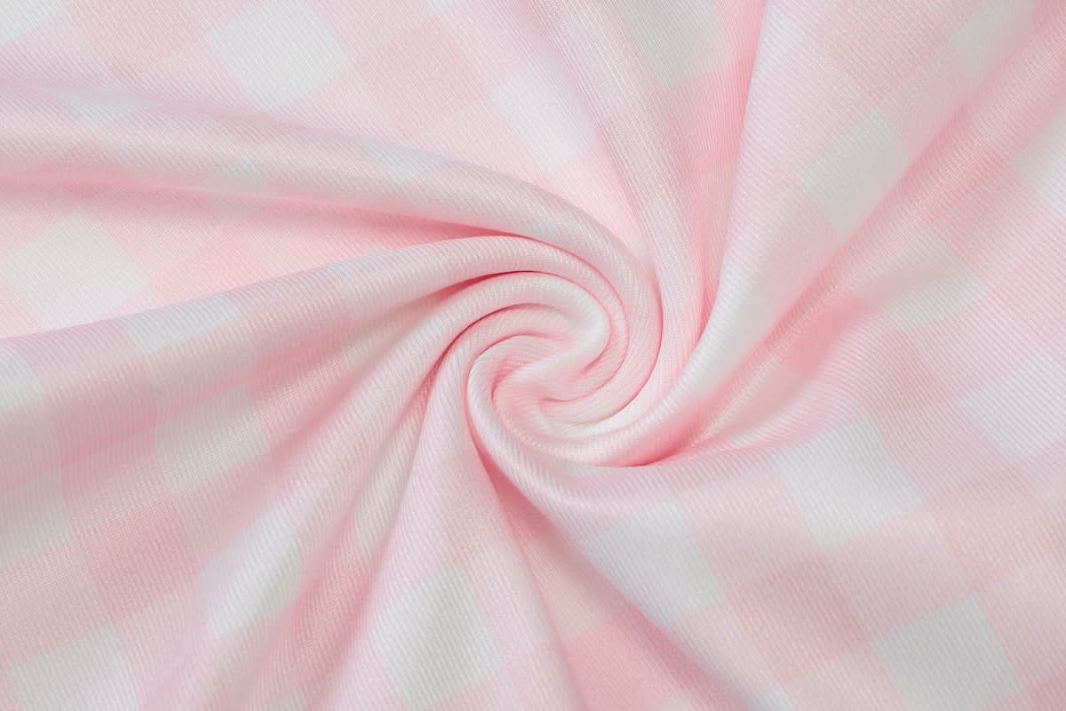 Effortless Chic: Pink Gingham Square Neck Crop Tank Top – Perfect for Fall Layers & Sunny Days!