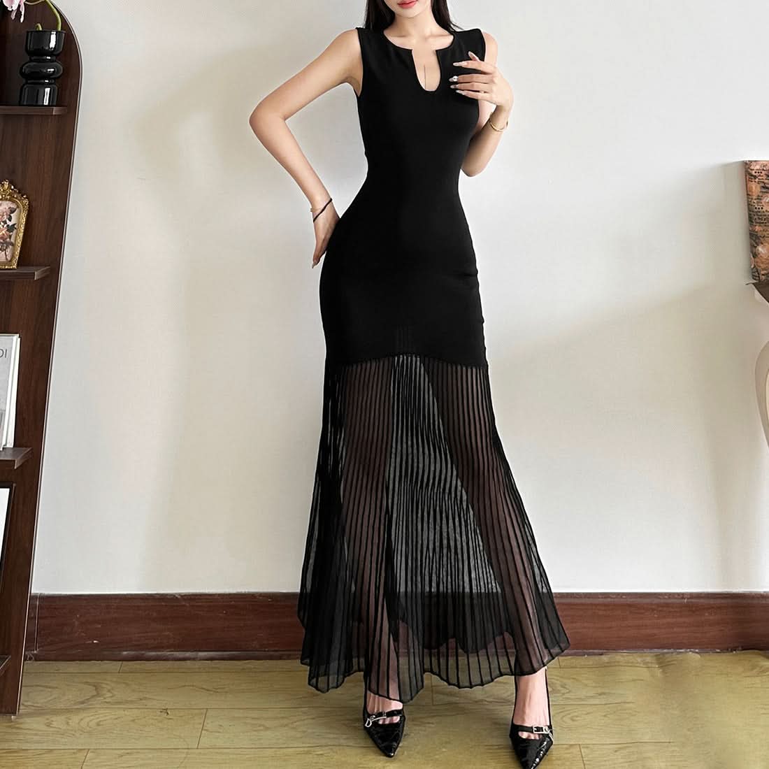 Elegant Black Sheer Pleated Maxi Dress - Perfect for Fall & Holiday Parties