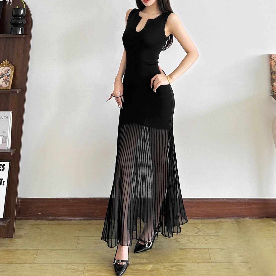 Elegant Black Sheer Pleated Maxi Dress - Perfect for Fall & Holiday Parties