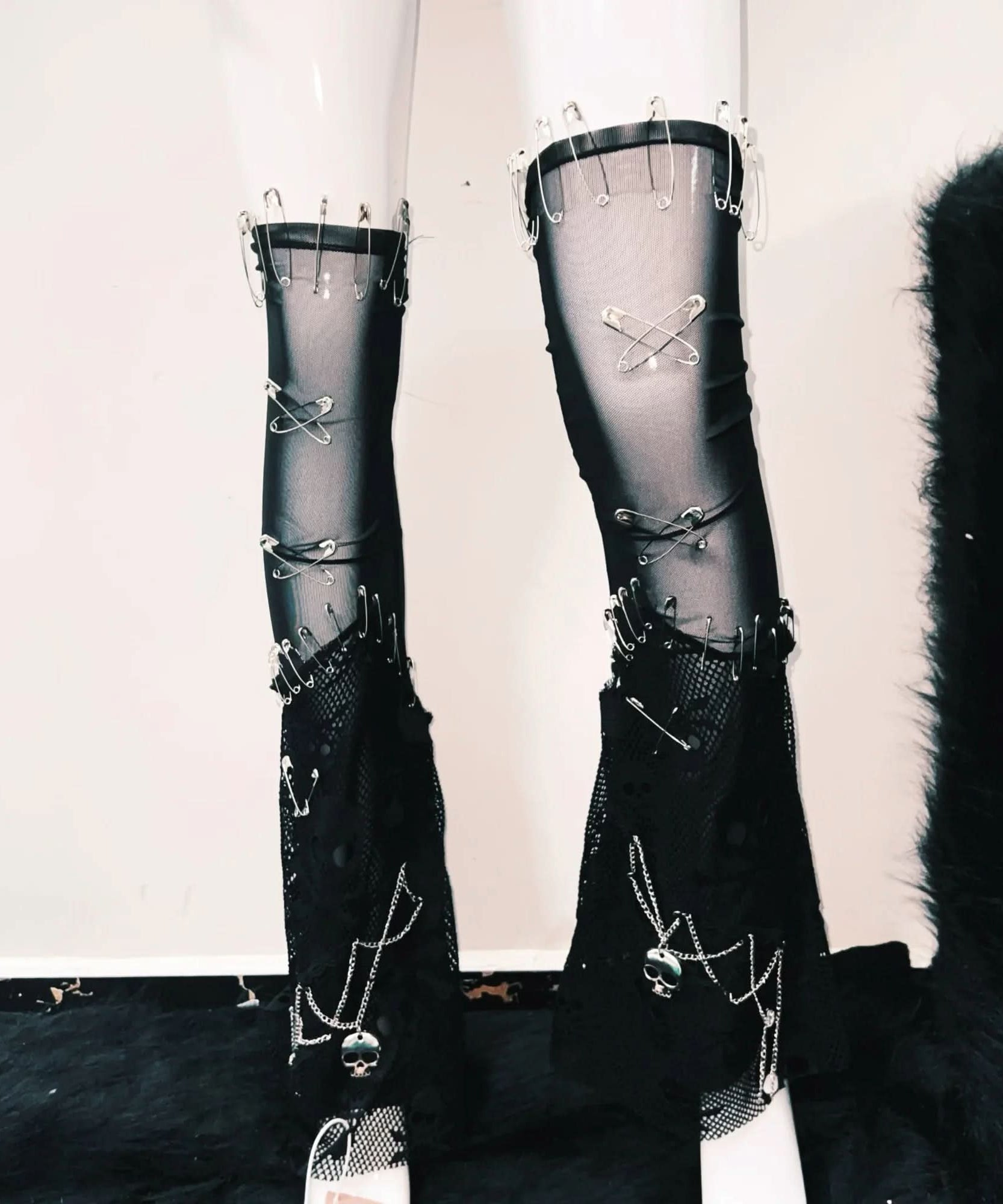 Fierce Spiked Skull O-Ring Cutout Crop Top | Edgy Goth Punk Clubwear & Halloween Statement