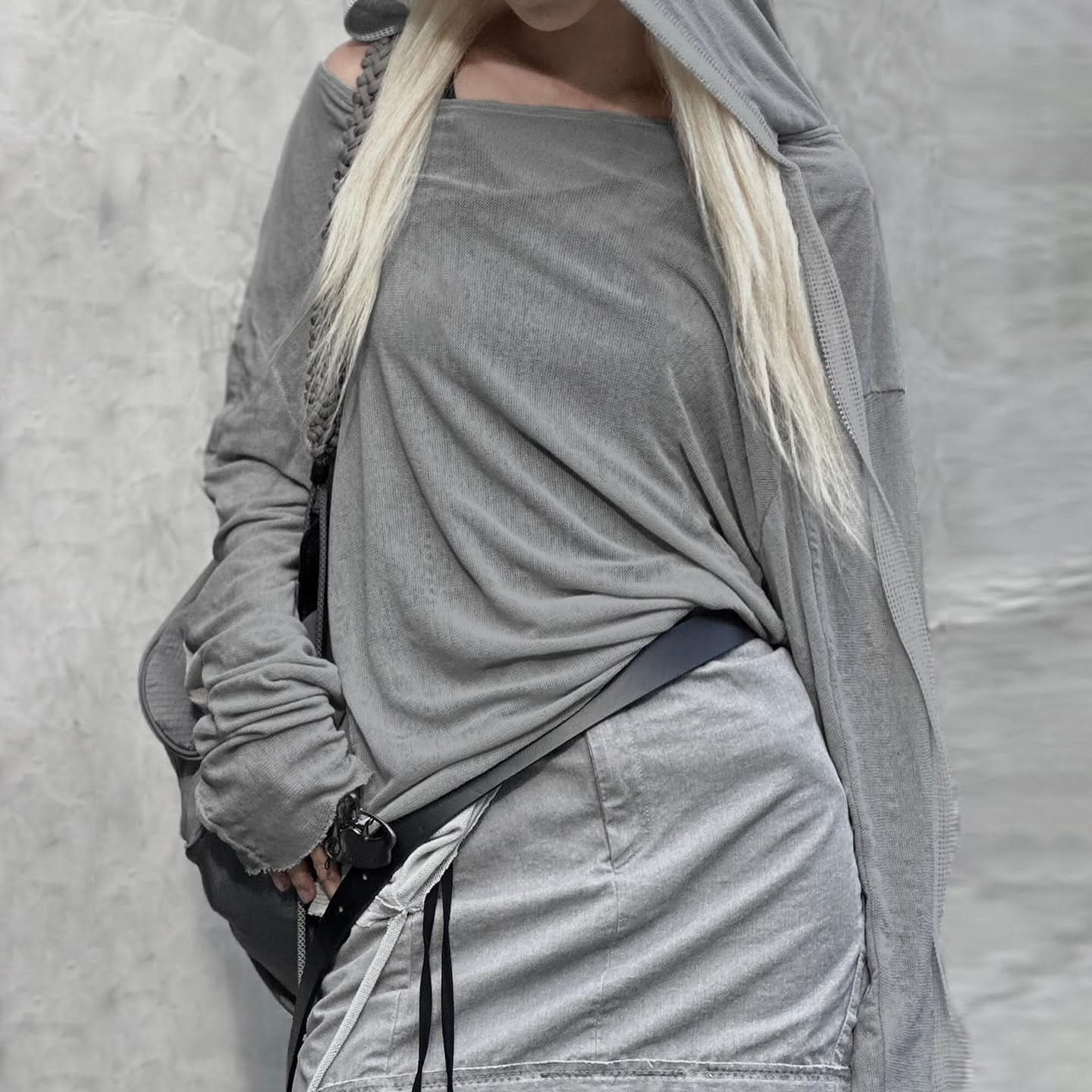 Effortless Fall Edge: Deconstructed Cut-Out Hoodie Top – Cozy & Chic Long Sleeve