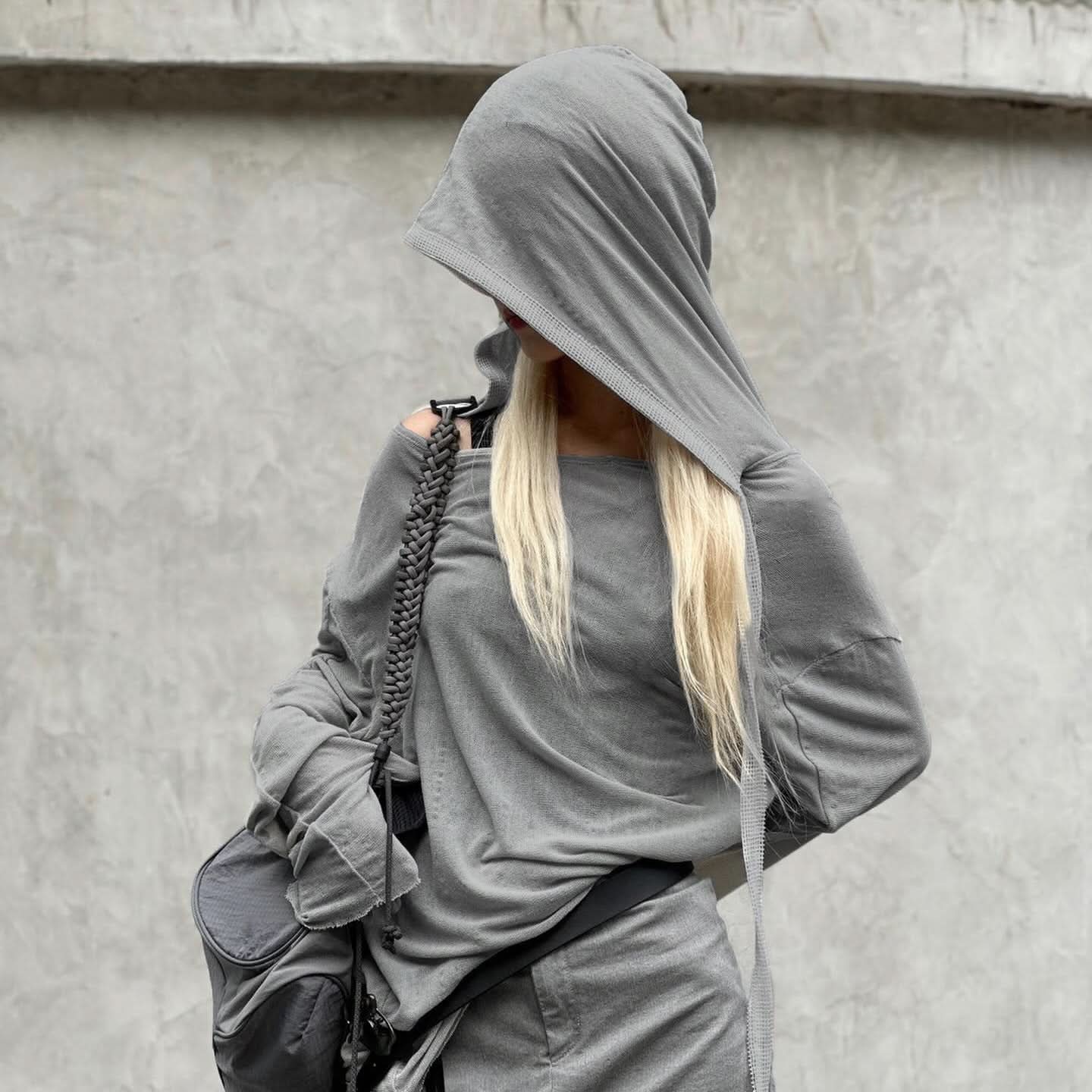 Effortless Fall Edge: Deconstructed Cut-Out Hoodie Top – Cozy & Chic Long Sleeve