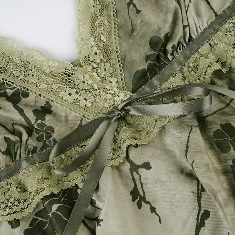 Enchanted Woodland Floral Cami Top - Chic Lace V-Neck & Beaded Straps for Fall