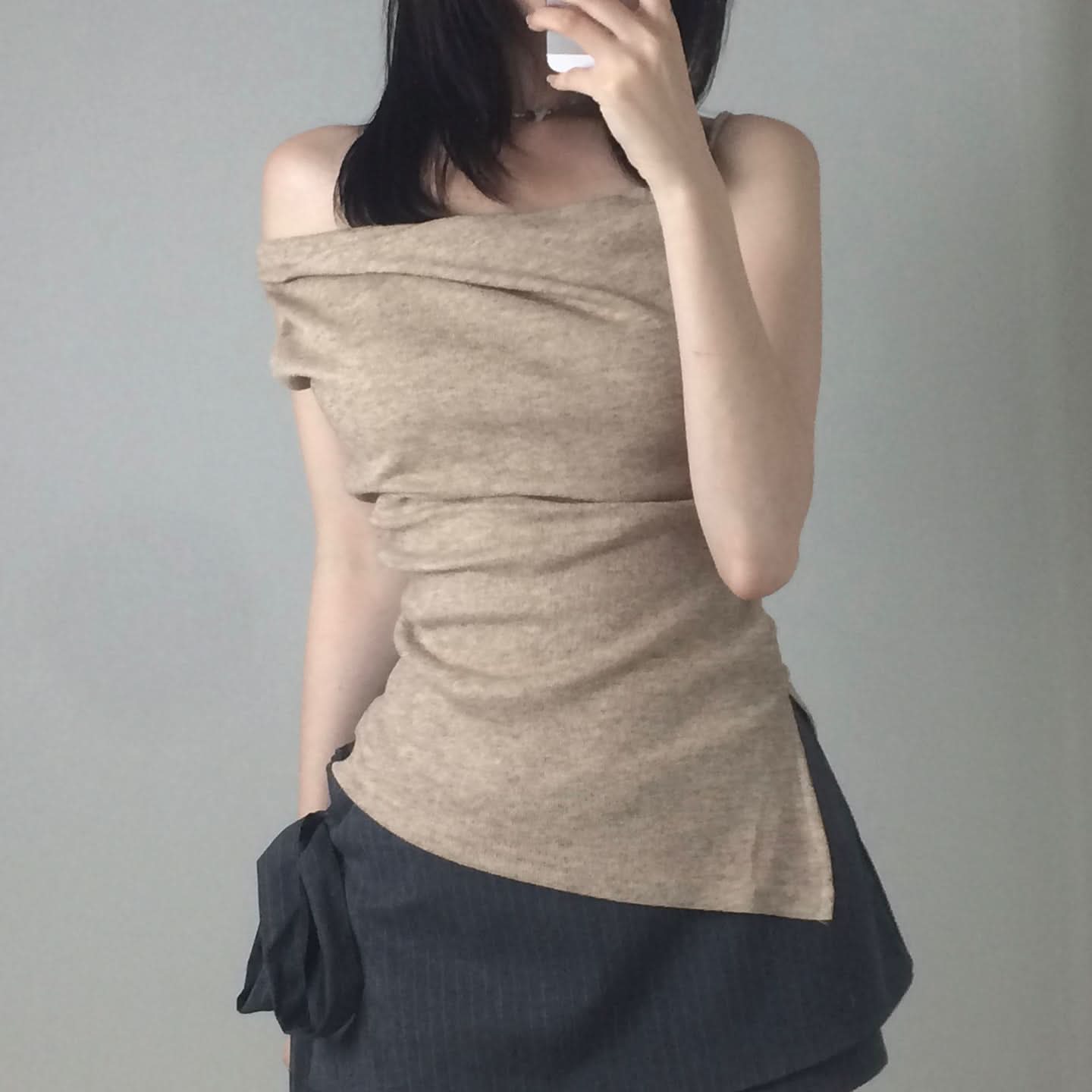 Effortless Fall Chic: Luxe Cowl Neck Sleeveless Knit Top with Modern Side Slit