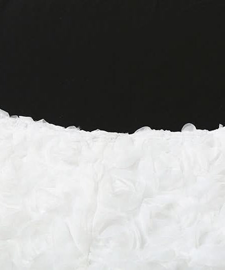 Whimsical White 3D Rose Shorts: Romantic Floral Applique for Chic Fall Style