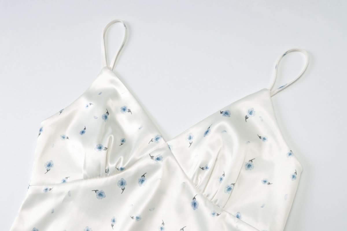 Effortless Blue Floral Slip Maxi Dress – Autumn Getaway & Holiday Ready