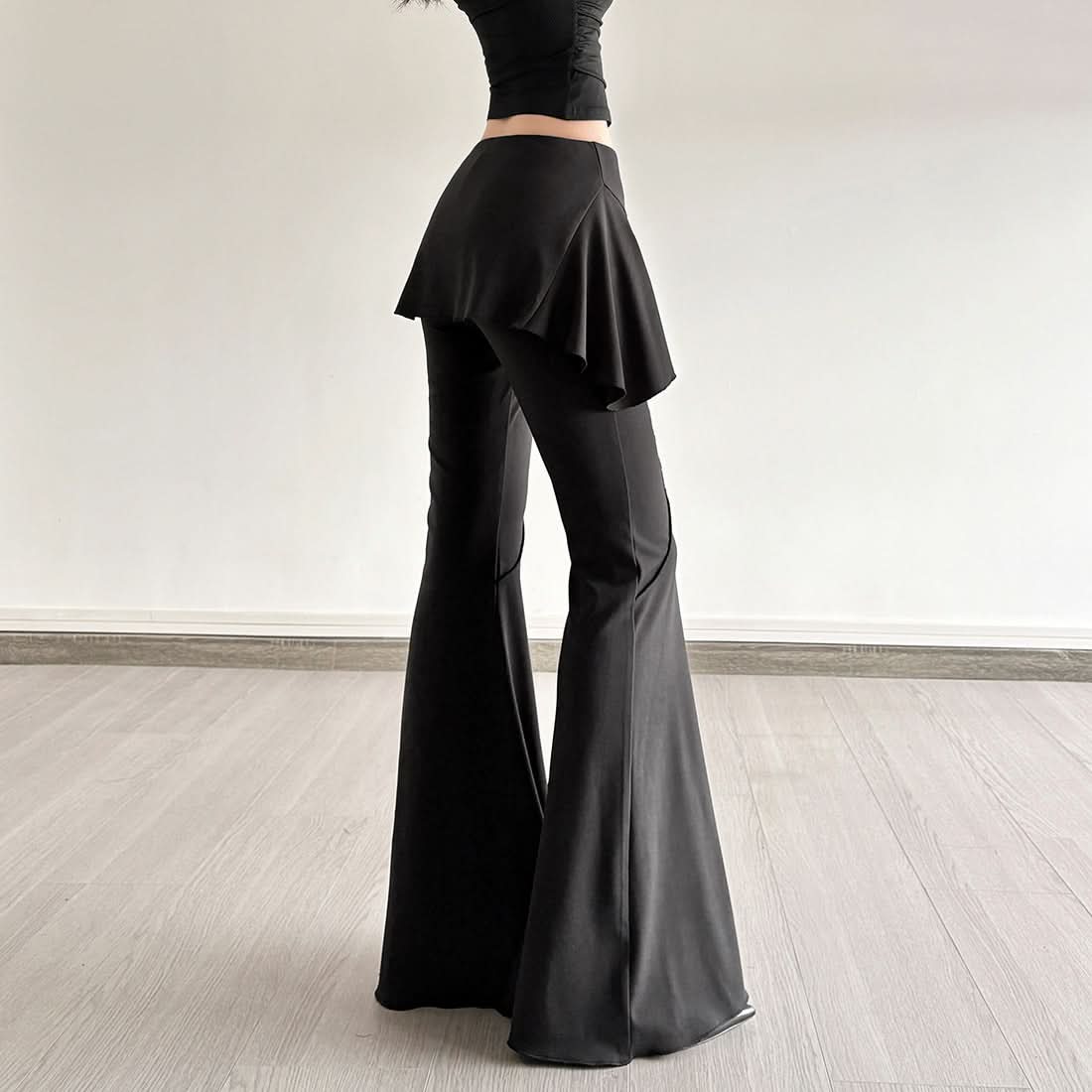 Chic Ruffle Waist High-Waisted Flare Pants - Black Fall Statement Piece