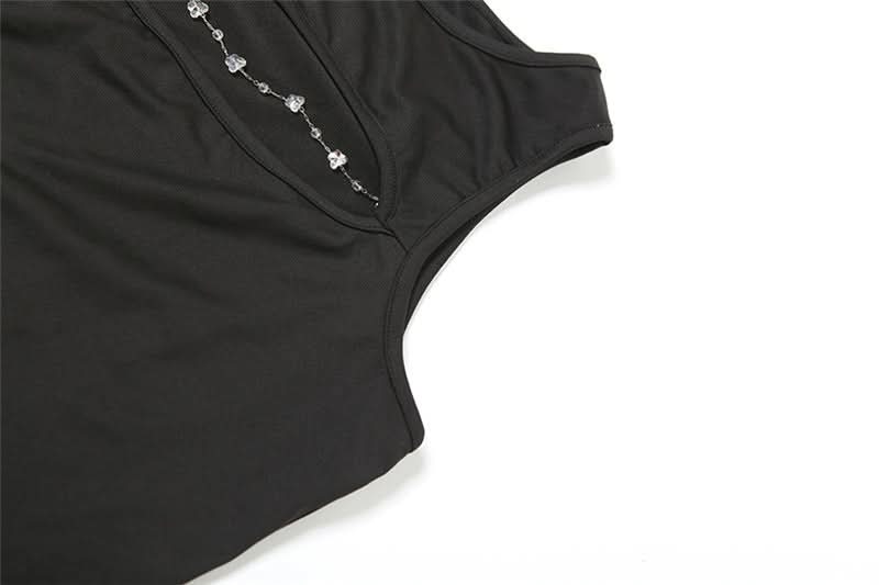 Edgy Chic Black Cutout Tank Top with Dazzling Chain Detail - Your Fall Statement Piece
