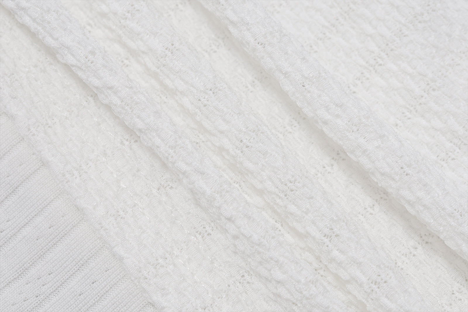 Fall's Must-Have Ribbed Off-Shoulder Crop Top with Drawstring Sleeves - Effortless American Chic