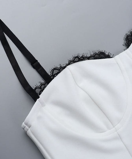 Elegant White Sweetheart Bustier Top with Black Lace Trim – Fall & Holiday Season Essential