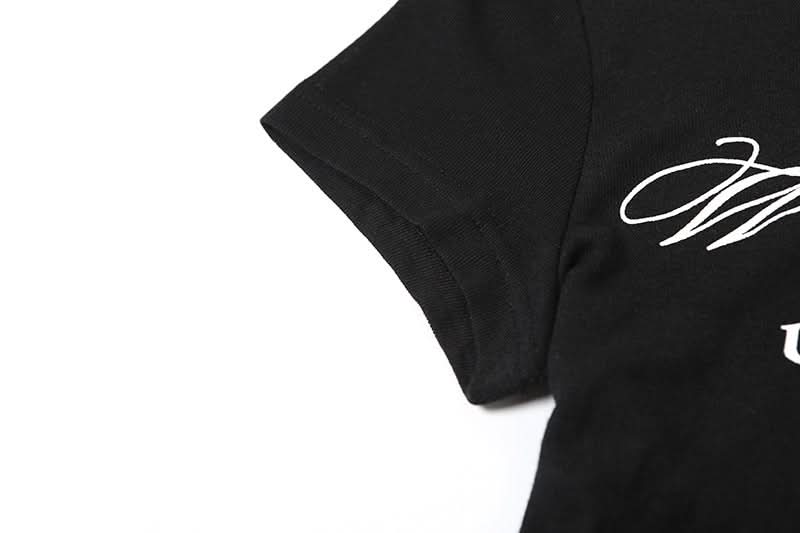 Edgy Y2K Graphic Crop Top - Chic Black Tee for Fall Street Style