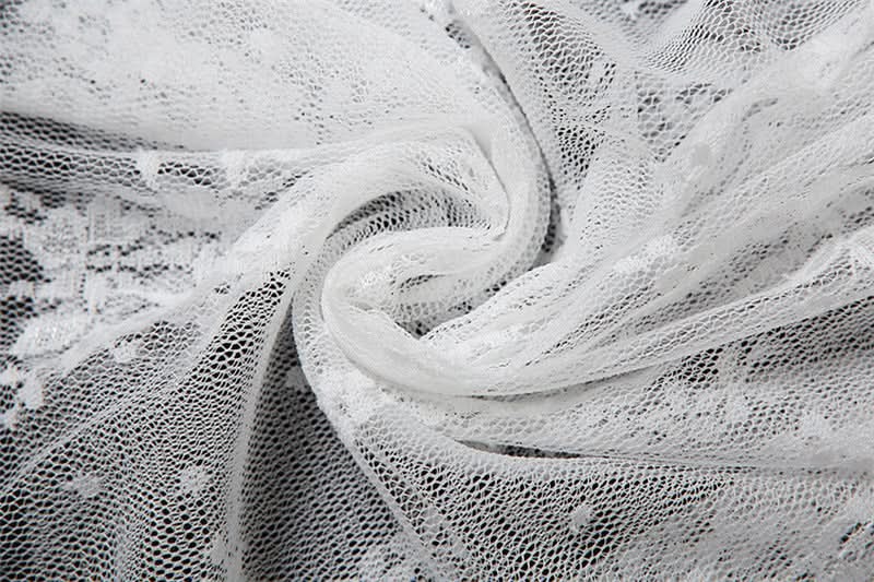 Ethereal White Lace Halter Top - Chic for Fall Getaways & Date Nights