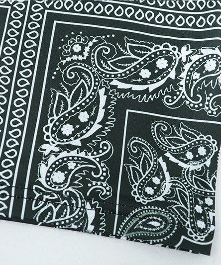 Fall Vibe: Bandana Print High Neck Bodycon Mini Dress – Trendy & Curve-Hugging