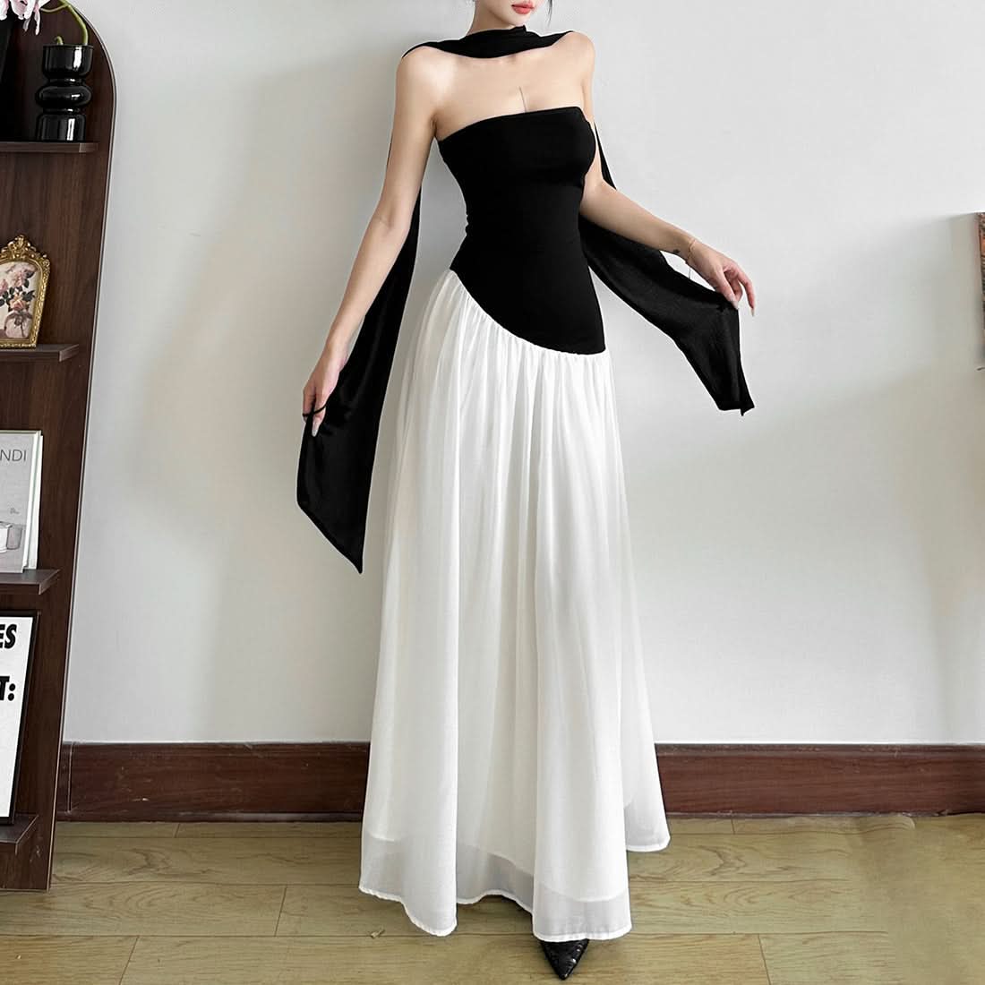 Effortless Elegance: The 'Ophelia' Asymmetric Black & White Maxi Dress – Strapless Gown with Draped Accents for Fall & Holiday Events
