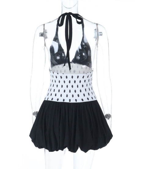 Effortless Chic: Polka Dot Halter Mini Dress - Flattering Smocked Waist for Fall Getaways & Date Nights