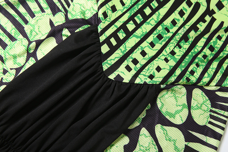 Serpent Chic Strapless Bodycon Mini Dress with Dramatic Tail – Your Fierce Fall & Halloween Statement