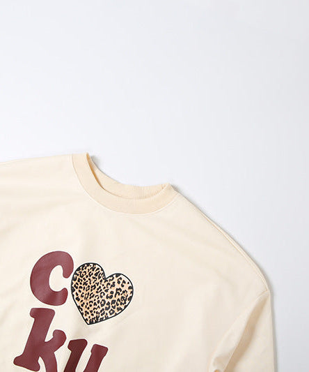 Cozy Fall Chic: Leopard Heart Graphic Sweatshirt & Wide-Leg Lounge Set for Women