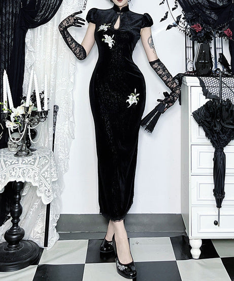 Mystical Gothic Velvet Cheongsam Maxi Dress with Lily Embroidery - Hauntingly Elegant for Halloween & Fall Soirees