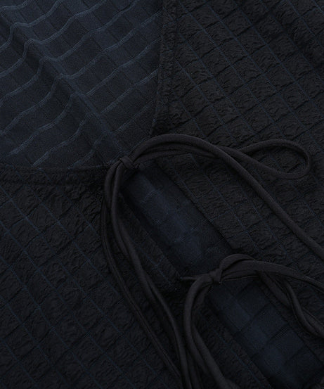 Fall Chic Tie-Front V-Neck Long Sleeve Cropped Top for Women - Versatile & Trendy