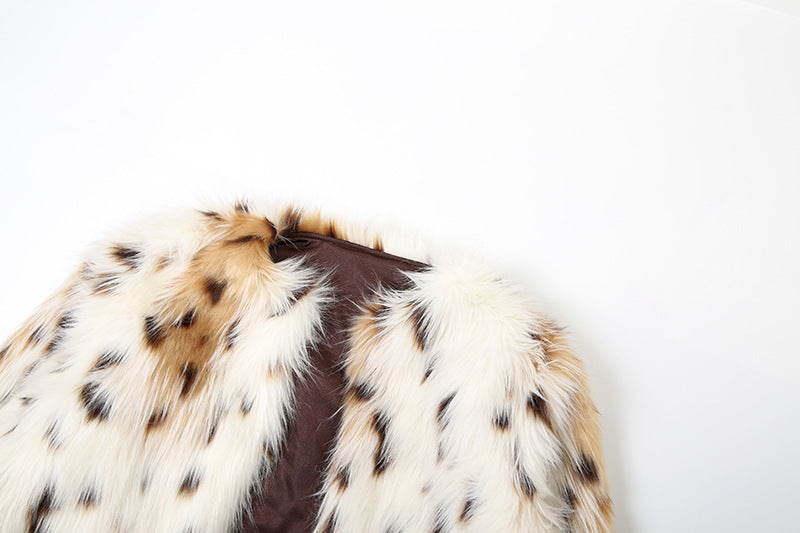 Chic Snow Lynx Faux Fur Jacket | Fall & Holiday Statement Piece