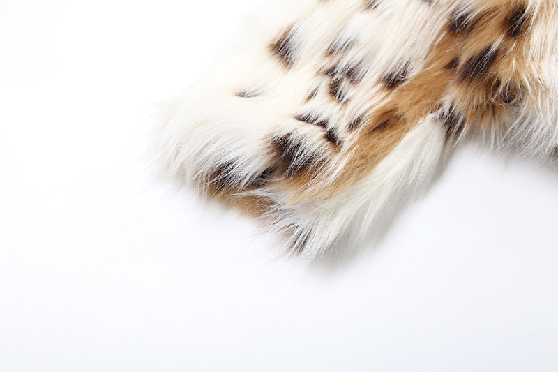 Chic Snow Lynx Faux Fur Jacket | Fall & Holiday Statement Piece