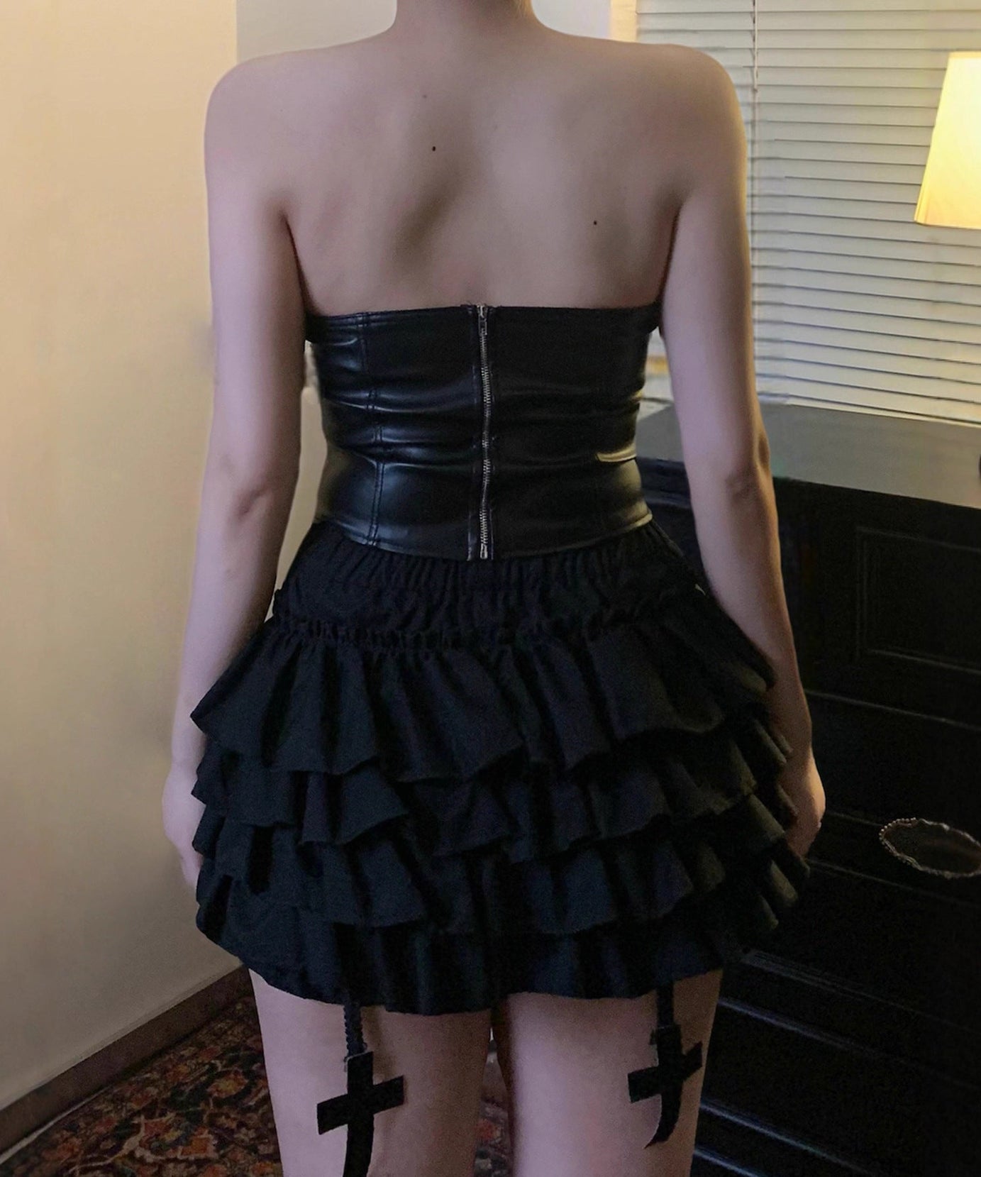 Fierce Feather & Buckle Faux Leather Corset Top – Your Go-To for Halloween & Edgy Fall Nights