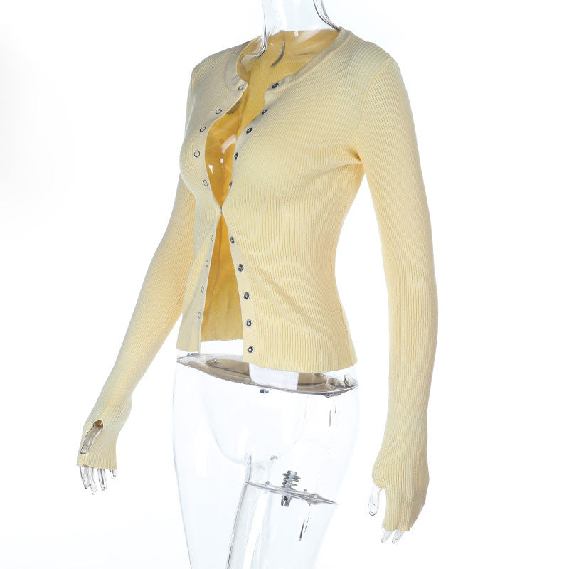 Buttercream Bliss: Chic Ribbed Snap-Front Cardigan Top with Thumbholes - Cozy Fall Essential