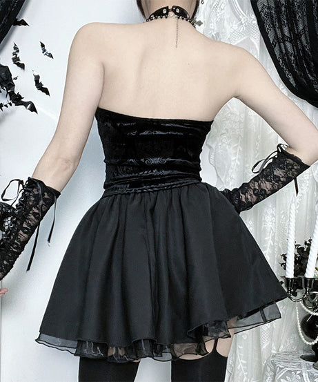 Bewitching Gothic Velvet Halter Corset & Mini Skirt Set - Spooky Season Ready