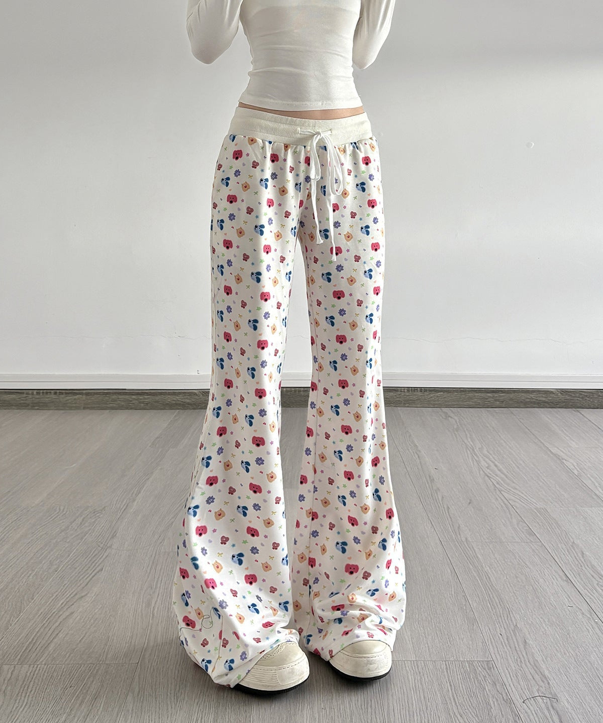 Y2K Dream Comfort: Low-Rise Wide-Leg Drawstring Pants with Whimsical Puppy Print - Your Fall Style Statement!