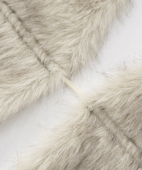 Elevate Your Fall & Holiday Style: Plush Faux Fur Longline Vest for Women – Chic & Cozy Outerwear