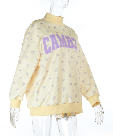 Women's CAMB3R Graphic Mock Neck Sweatshirt – Cozy Fall Bow Print