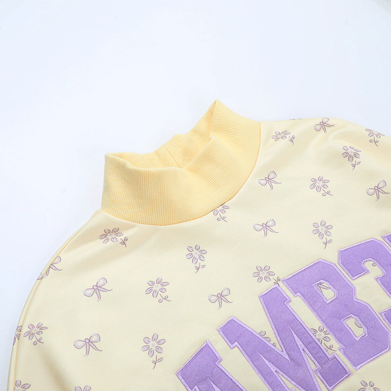 Women's CAMB3R Graphic Mock Neck Sweatshirt – Cozy Fall Bow Print