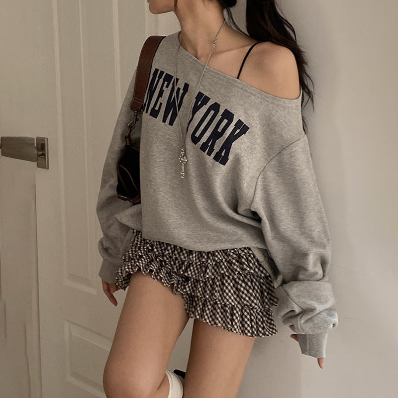 Cozy Chic 'NEW YORK' Off-Shoulder Sweatshirt – Your Essential Fall Style Statement