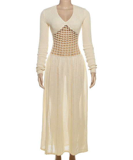 Autumn Resort Chic: V-Neck Knit Cut-Out Maxi Dress – Your Effortless Fall Getaway & Statement Piece
