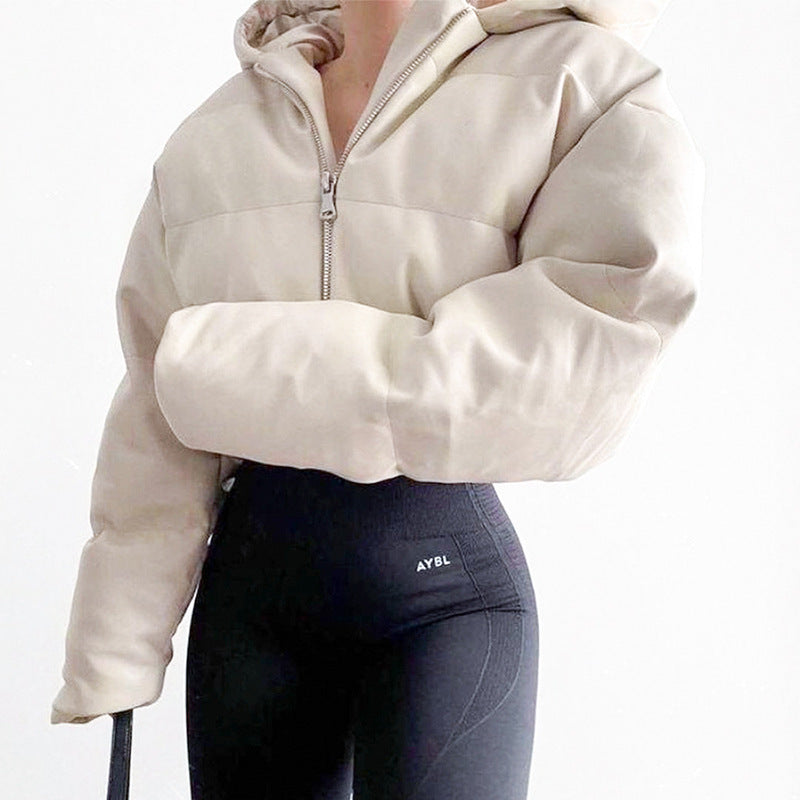 Trendsetter's Cropped Puffer Hoodie – Chic Zip-Up for Fall & Winter Style