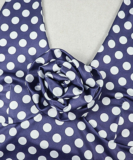 Retro-Chic Polka Dot Halter Top & Capri Set – Your Essential Winter Getaway & Resort Wear