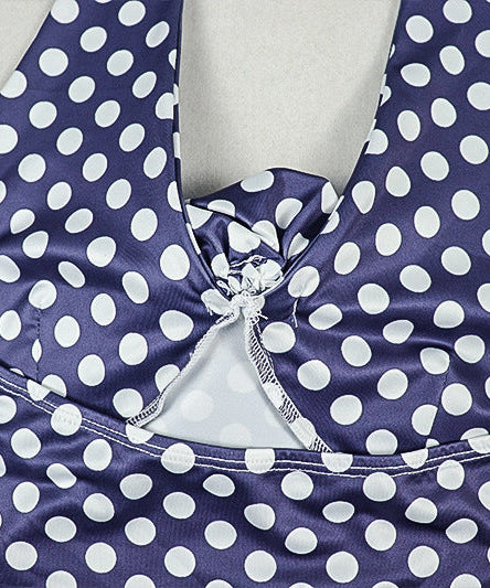 Retro-Chic Polka Dot Halter Top & Capri Set – Your Essential Winter Getaway & Resort Wear