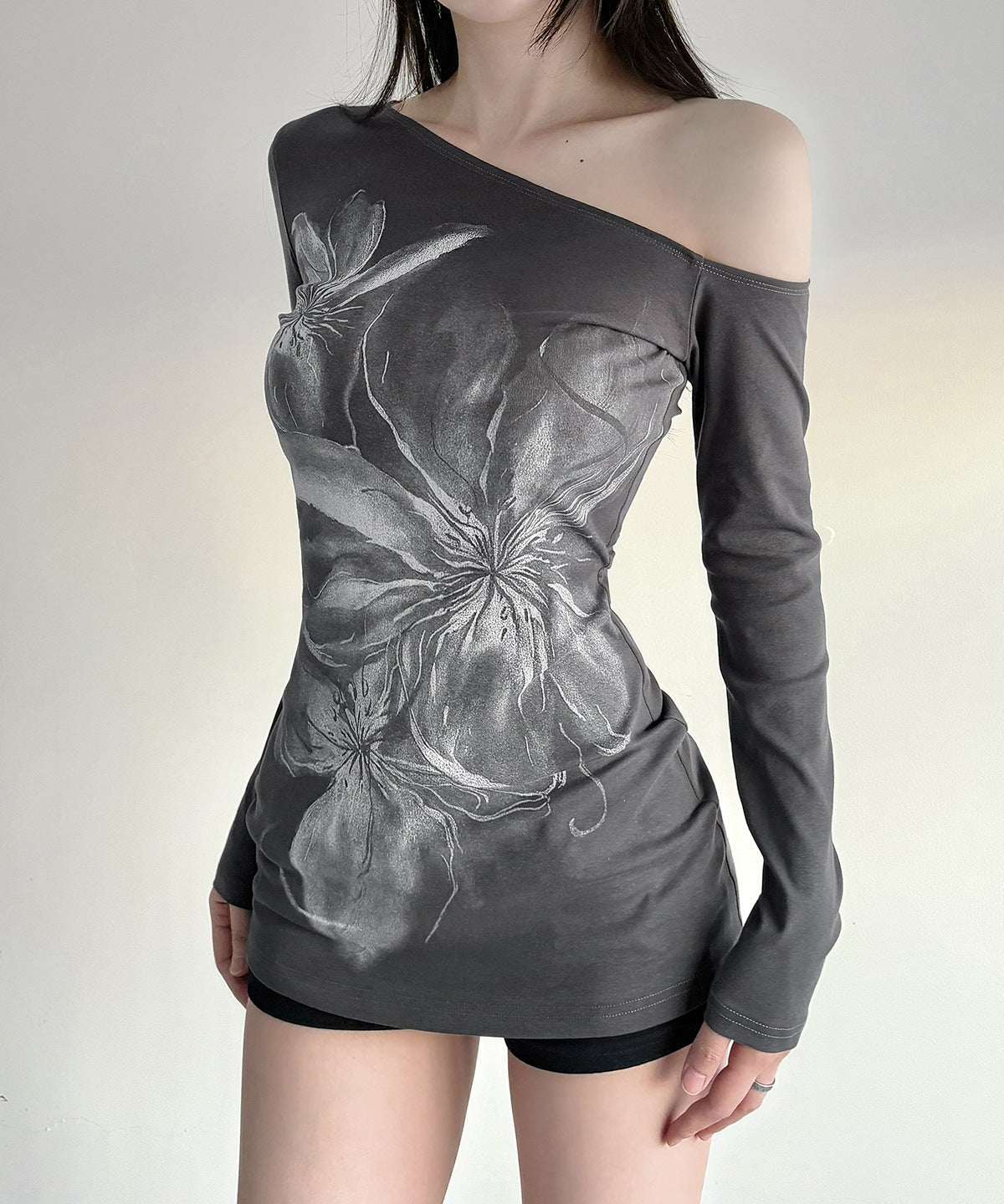 Modern Grunge Floral One-Shoulder Long Sleeve Top - Chic Fall Asymmetrical Style