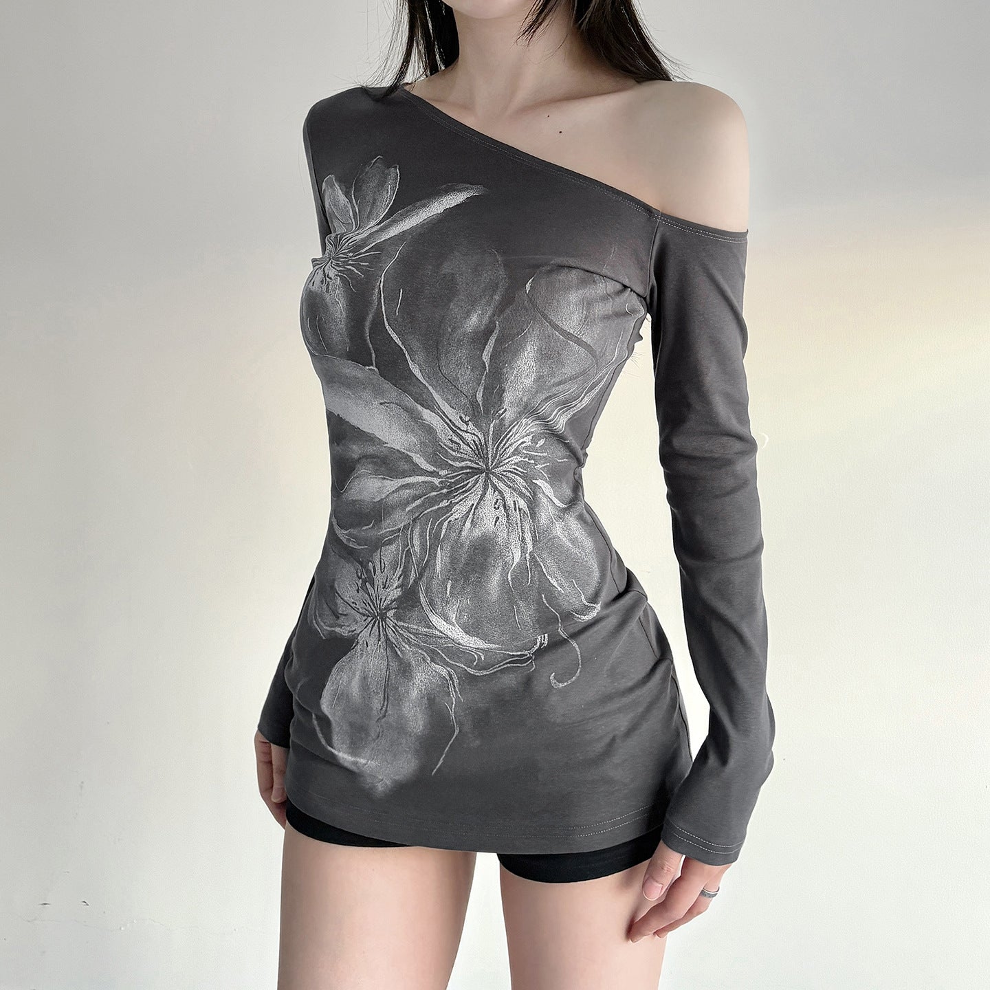 Modern Grunge Floral One-Shoulder Long Sleeve Top - Chic Fall Asymmetrical Style